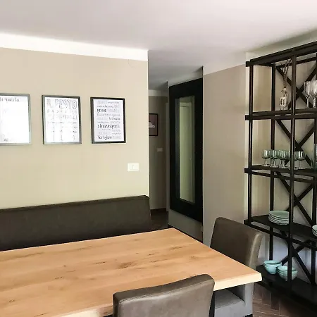 Little Limone - Cozy Opposite Maneggio Slopes Apartment